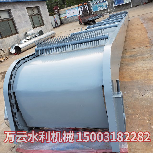 回轉(zhuǎn)式格柵除污機(jī) (8)